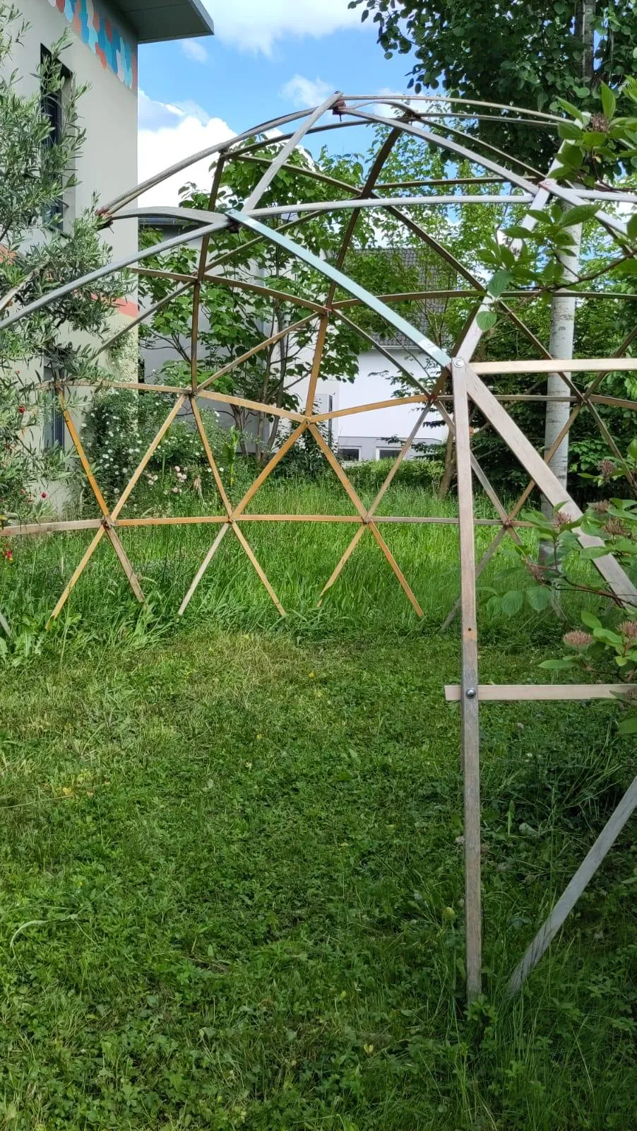 Lebensdome — weitere Ansicht